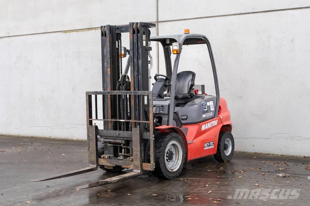 Manitou MI 30 D شاحنات الديزل