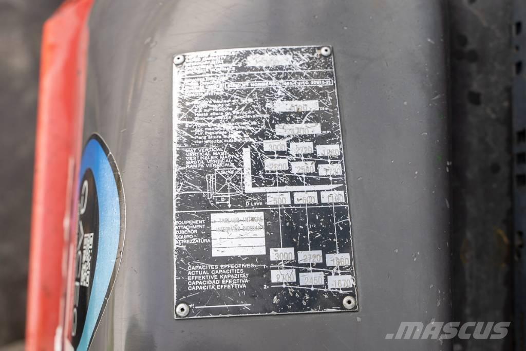 Manitou MI 30 D شاحنات الديزل