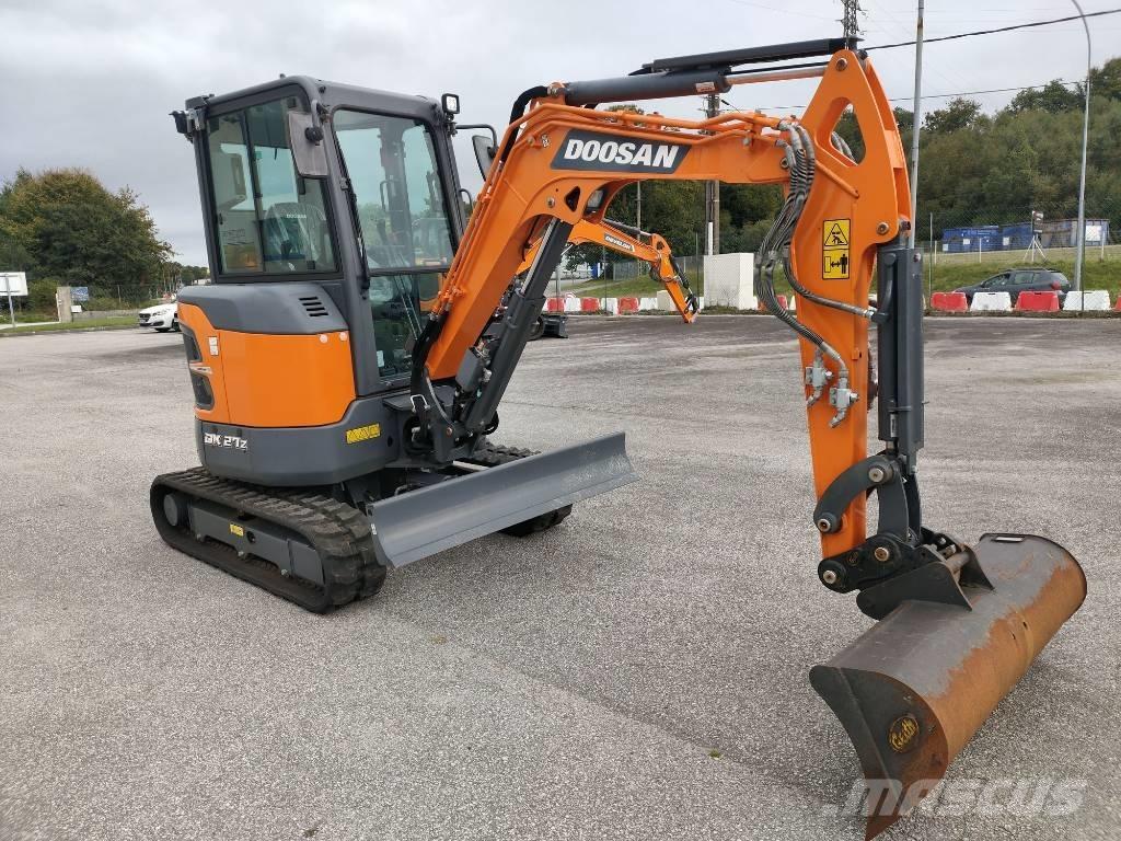 Doosan DX 27 Z حفارات صغيرة أقل من 7 طن (حفارات صغيرة)