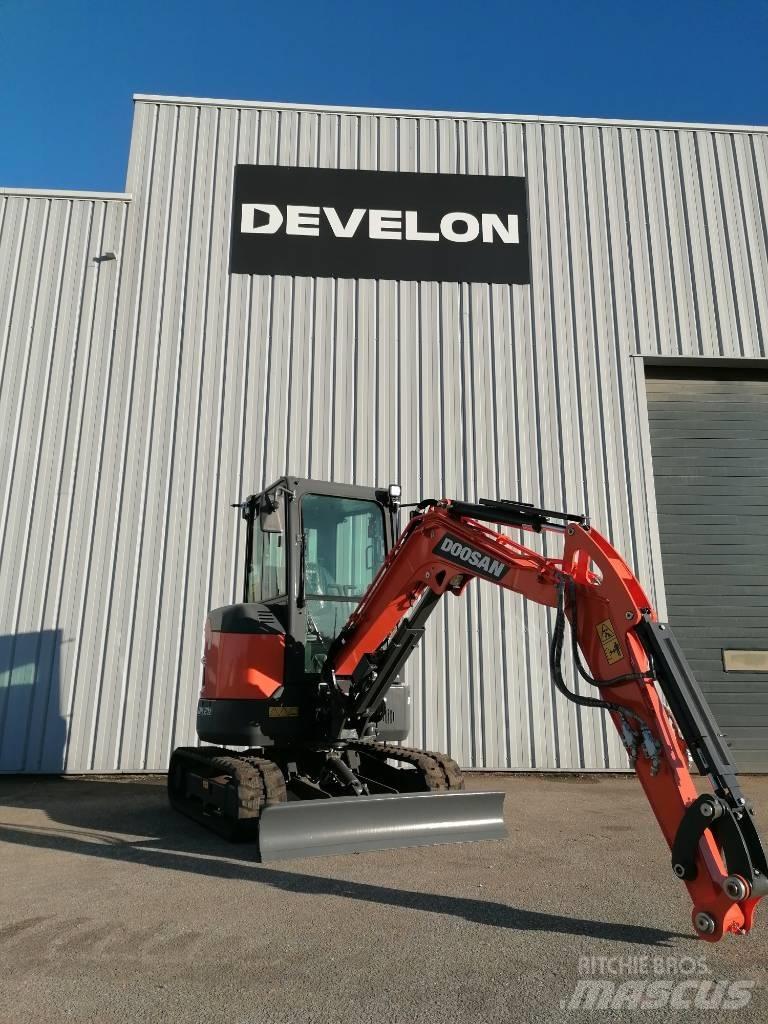 Doosan DX 27 Z حفارات صغيرة أقل من 7 طن (حفارات صغيرة)