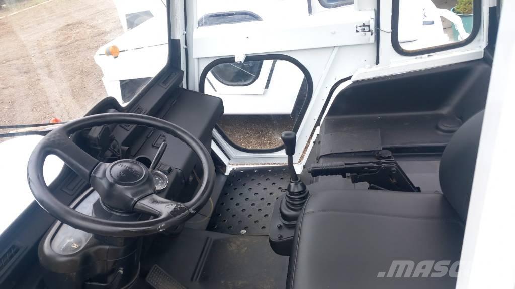 Toyota Tg 20- Tg10 معدات المطار