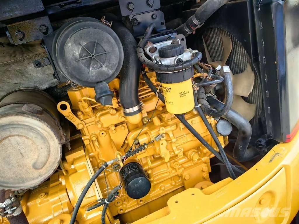 CAT 304 C حفارات صغيرة أقل من 7 طن (حفارات صغيرة)