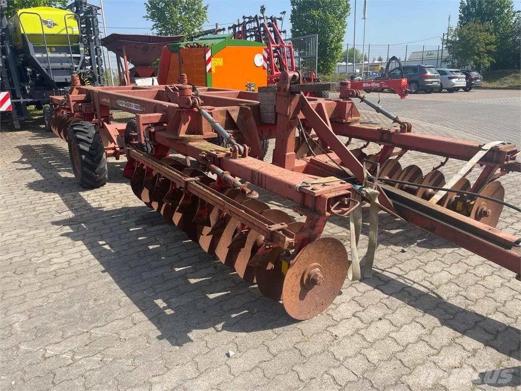 Brix Stein Gigant زحافات ساحقة