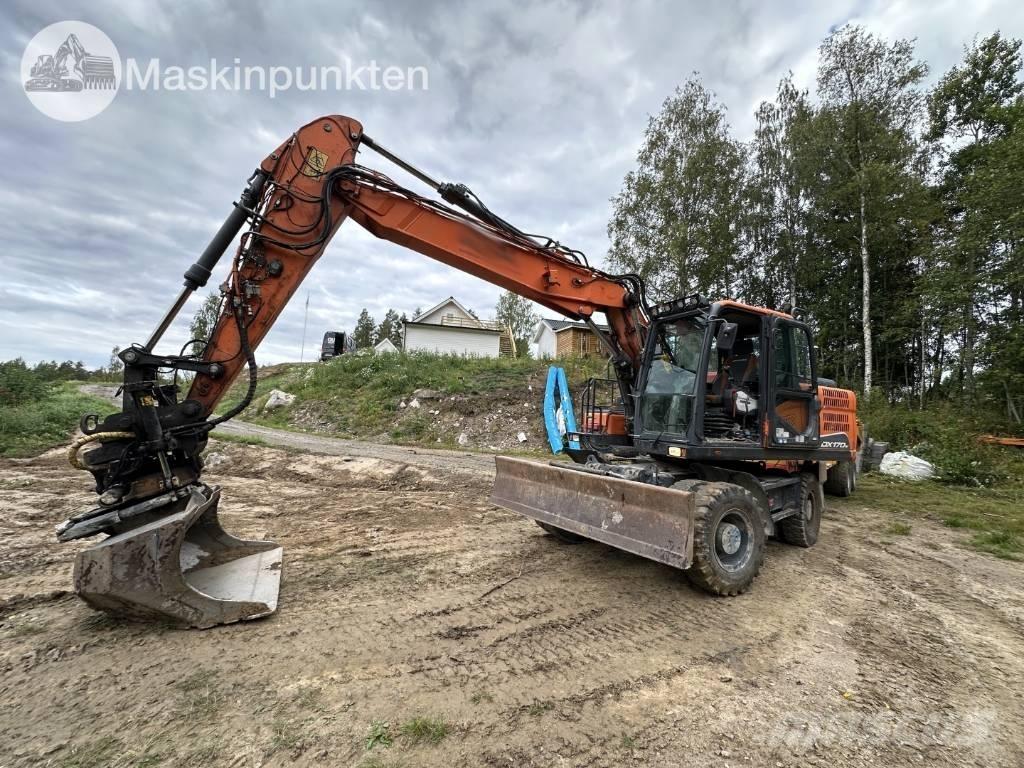 Doosan DX 170 W حفارات بعجل