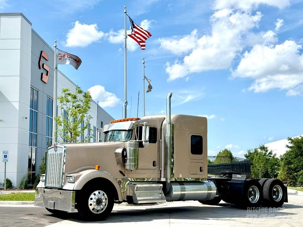 Kenworth W 900 وحدات الجر