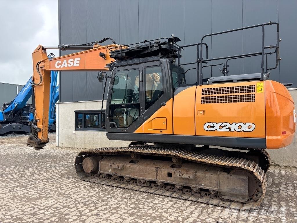 CASE CX 210 D حفارات زحافة