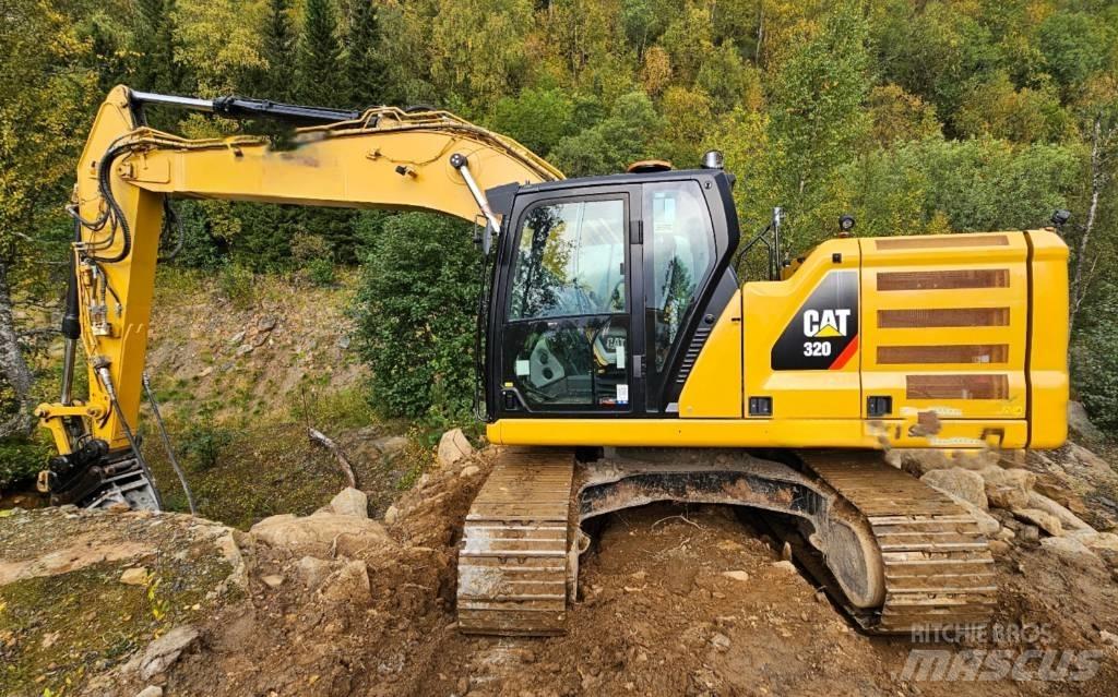CAT 320 حفارات زحافة