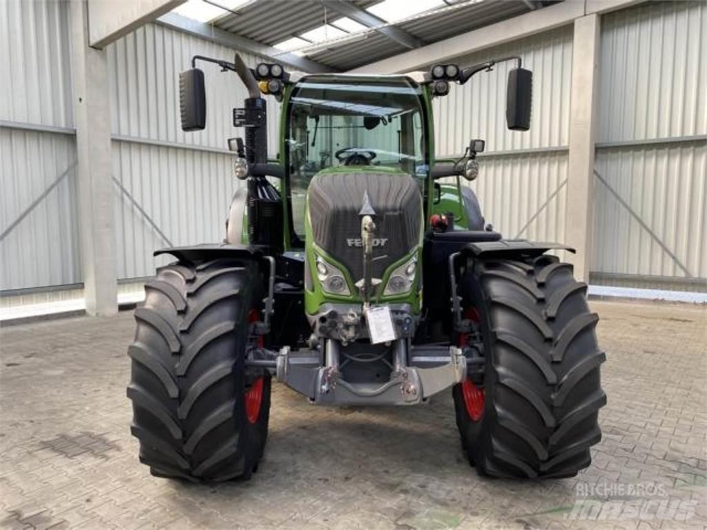 Fendt 724 Vario S4 الجرارات