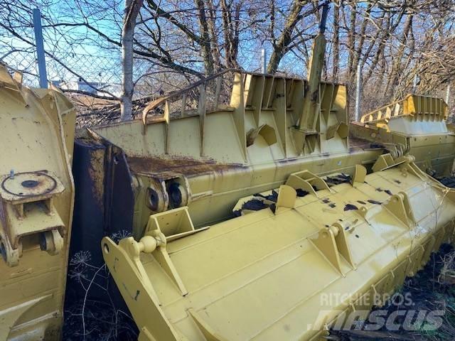 CAT D 8   U-blade نصول