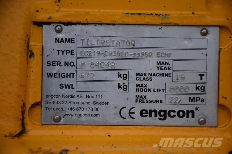 CAT M316F حفارات بعجل