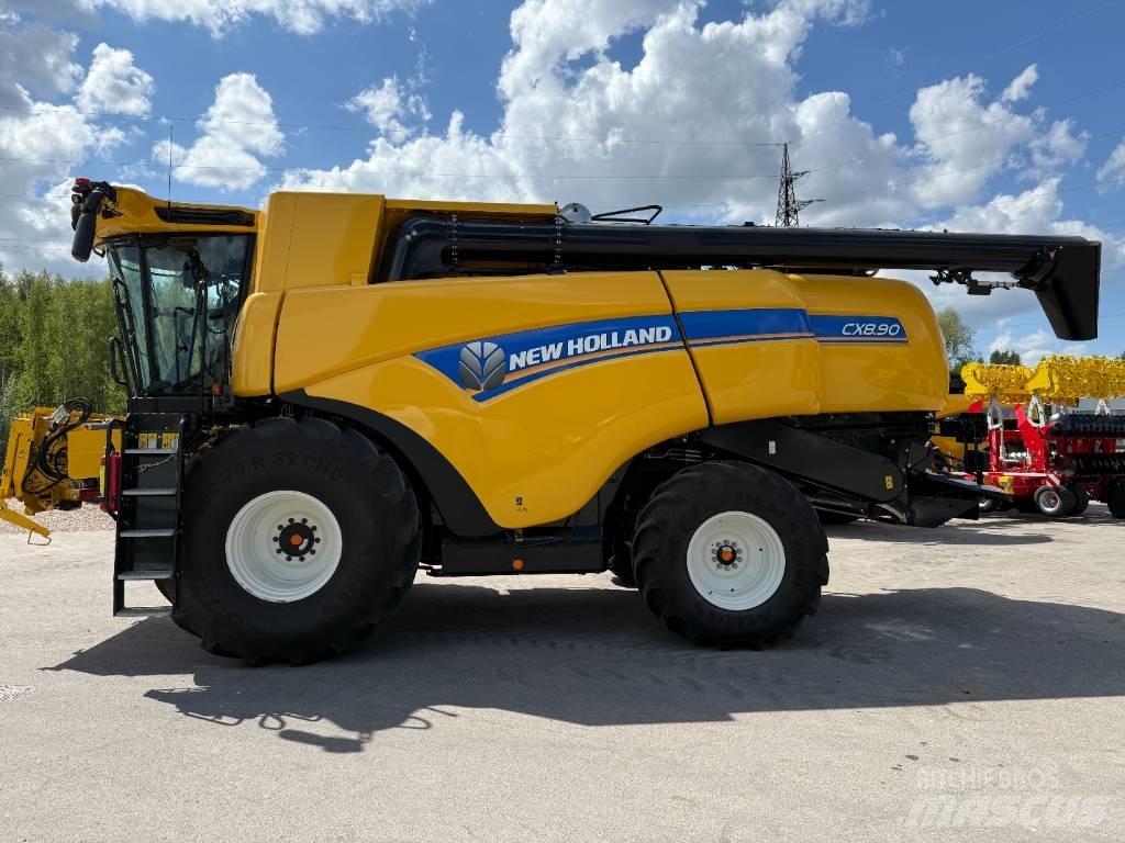 New Holland CX 8.90 حصادات