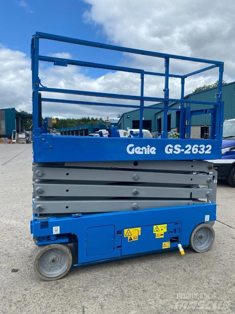 Genie GS 2632 رافعات مقصية الشكل