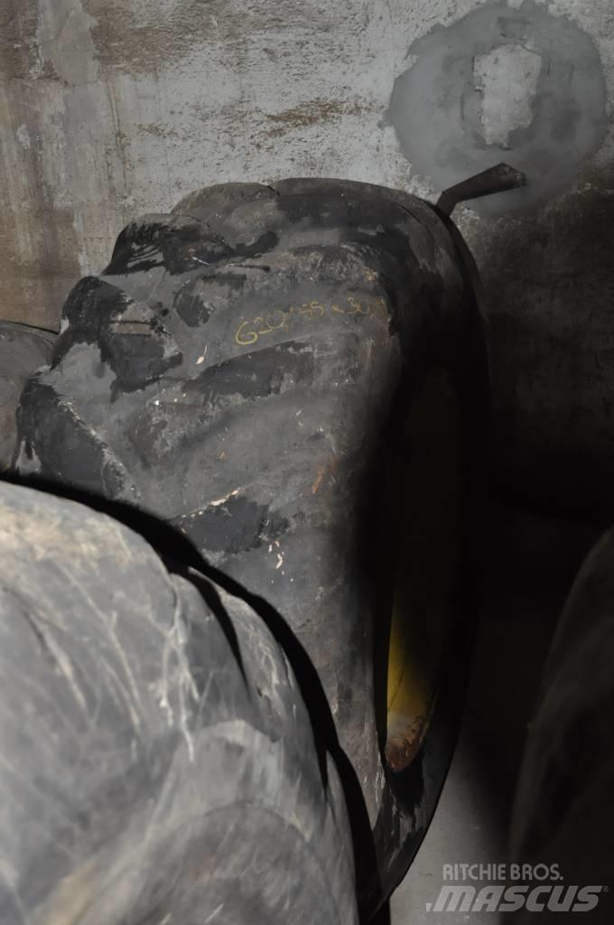Nokian 620/55x30.5 الإطارات والعجلات والحافات