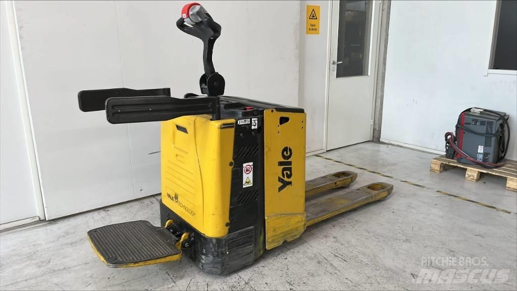 Yale MP 20 X رافعة منخفضة المستوى ذات منصة