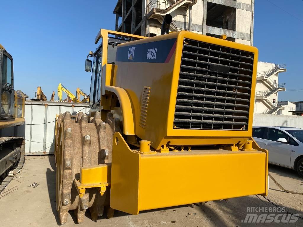 CAT 826 G ضاغطات التربة