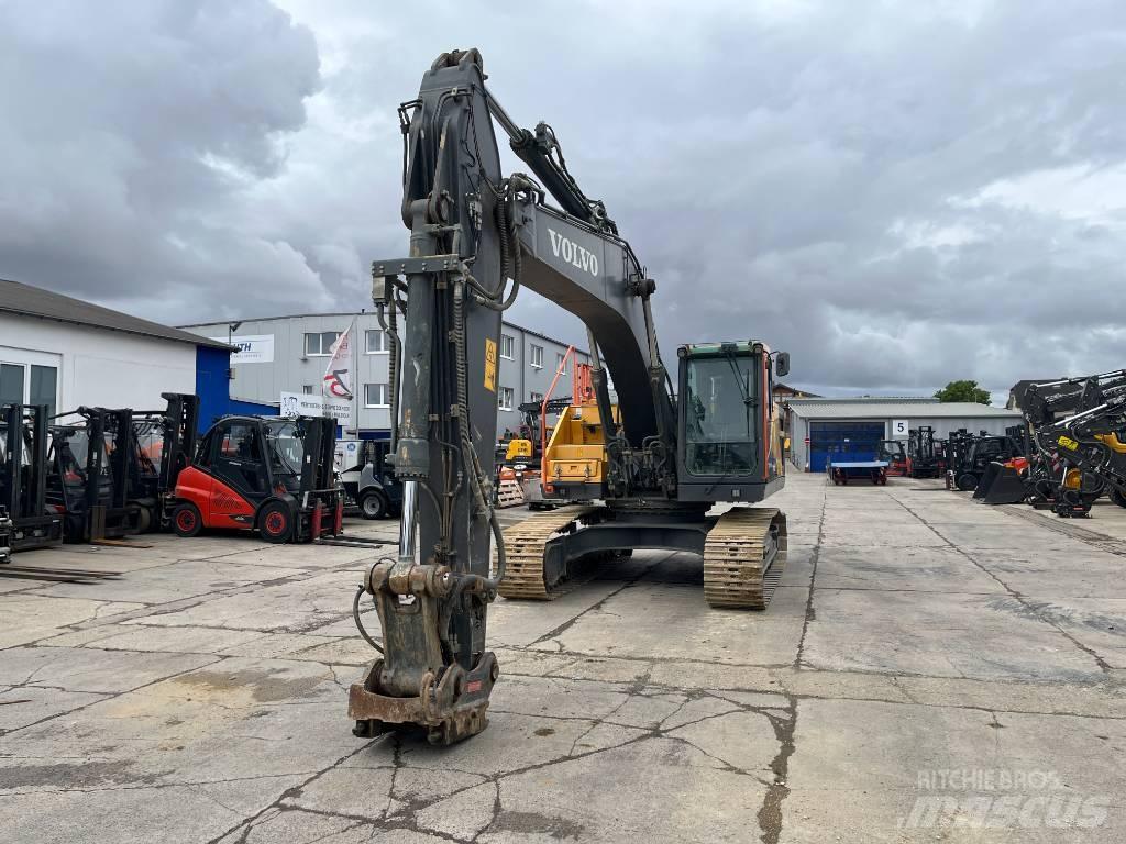 Volvo EC250ENL حفارات زحافة