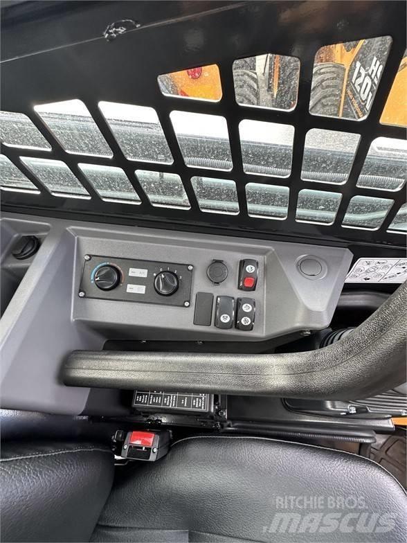 Hyundai HS 120 V لوادر انزلاقية التوجيه