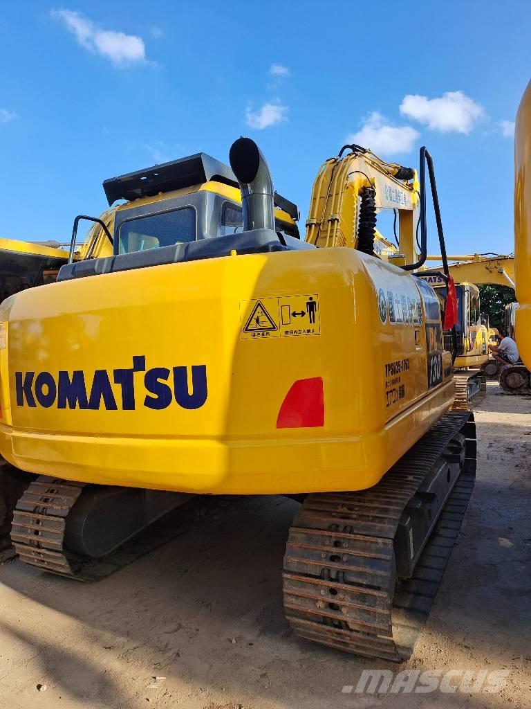 Komatsu PC 130 LC-7 حفارات زحافة