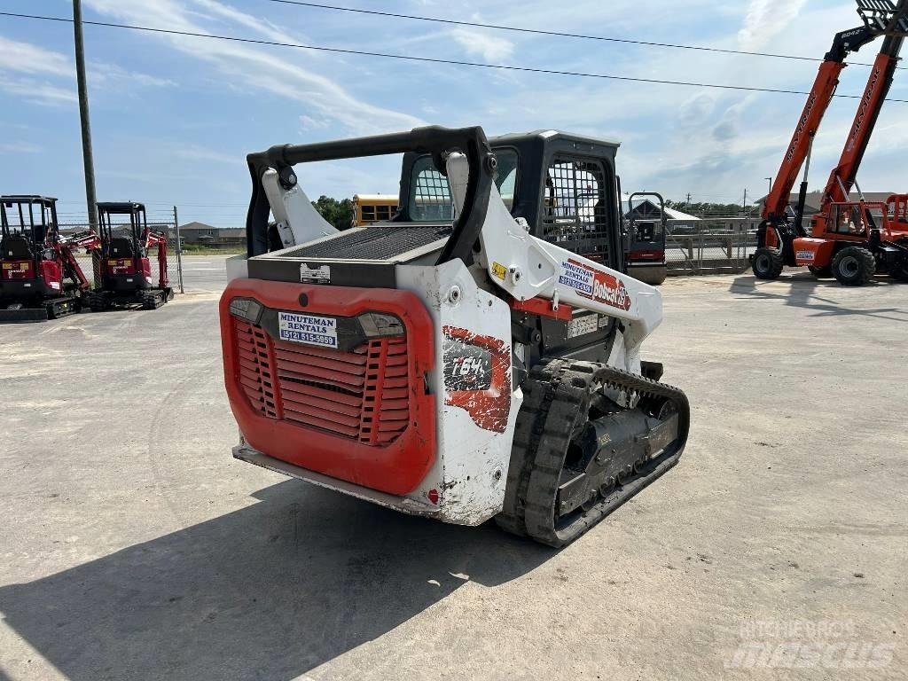 Bobcat T64 لوادر انزلاقية التوجيه