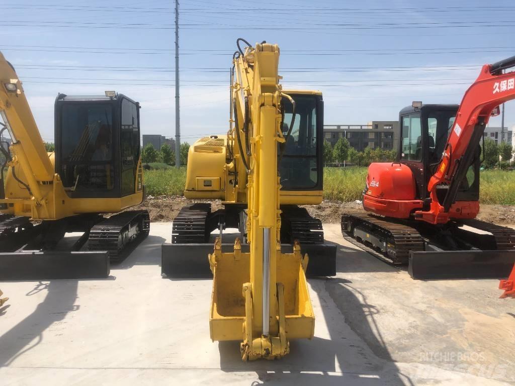 Komatsu PC 60 حفارات زحافة