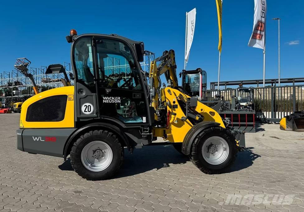 Wacker Neuson WL 38 لوادر بعجل