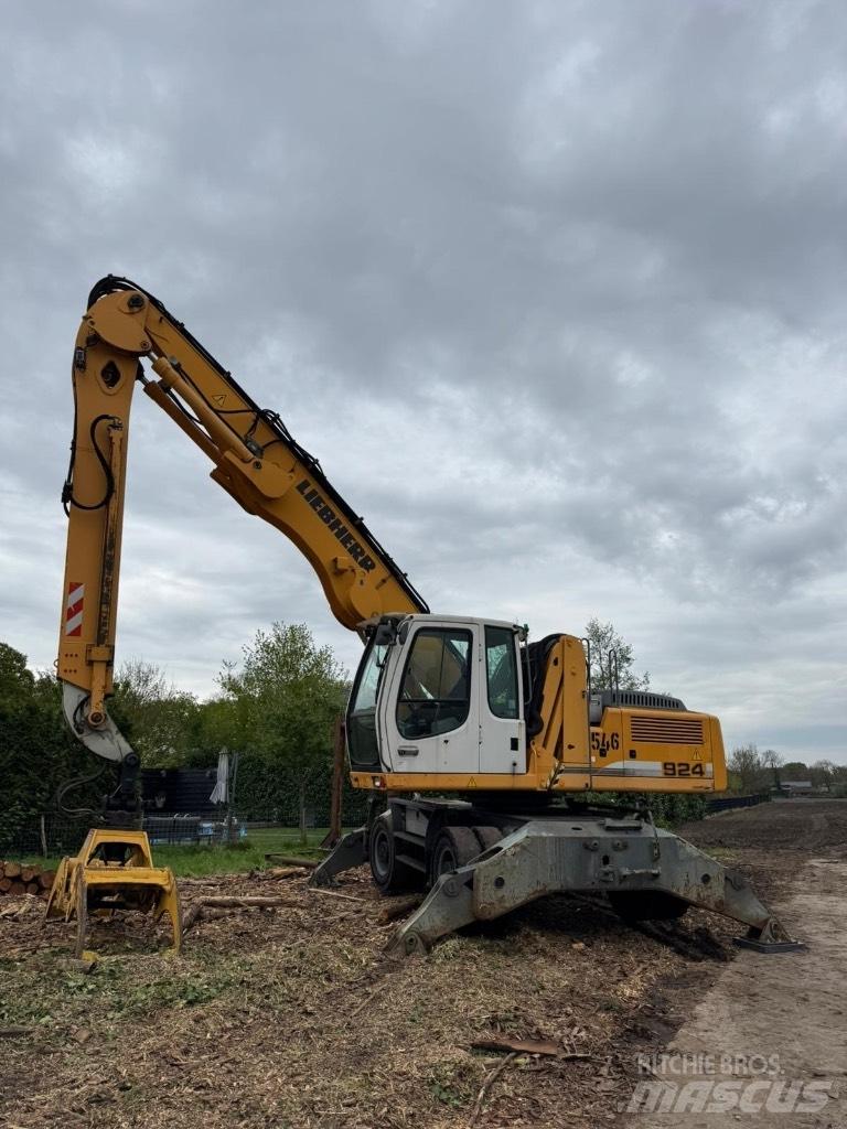 Liebherr 924 ملحقات أخرى للحفر والتحميل
