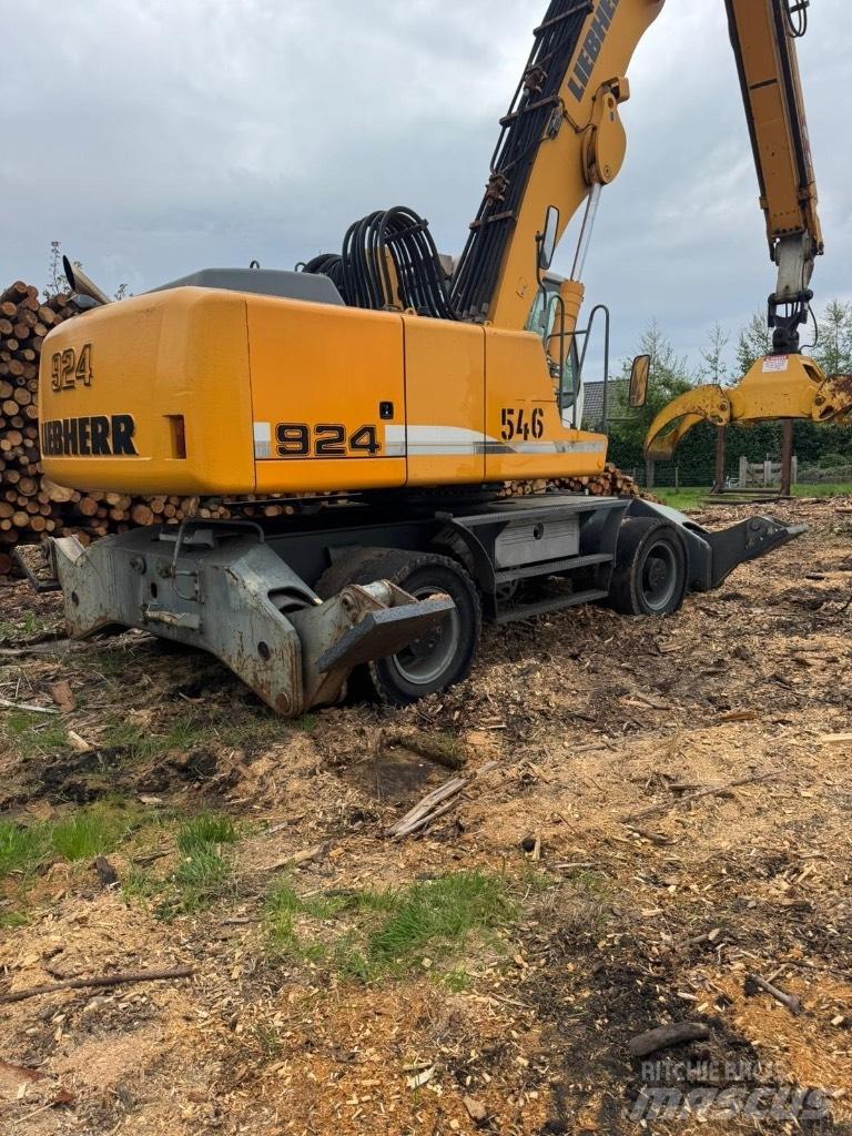 Liebherr 924 ملحقات أخرى للحفر والتحميل