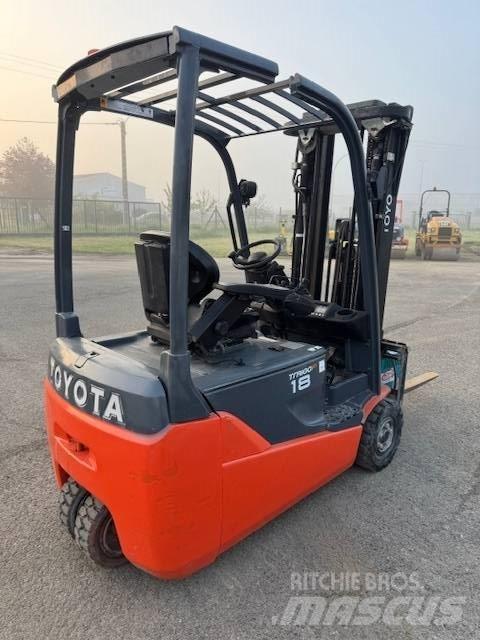 Toyota 8 FBE 18 T شاحنات ذات رافعات شوكية تعمل بالكهرباء