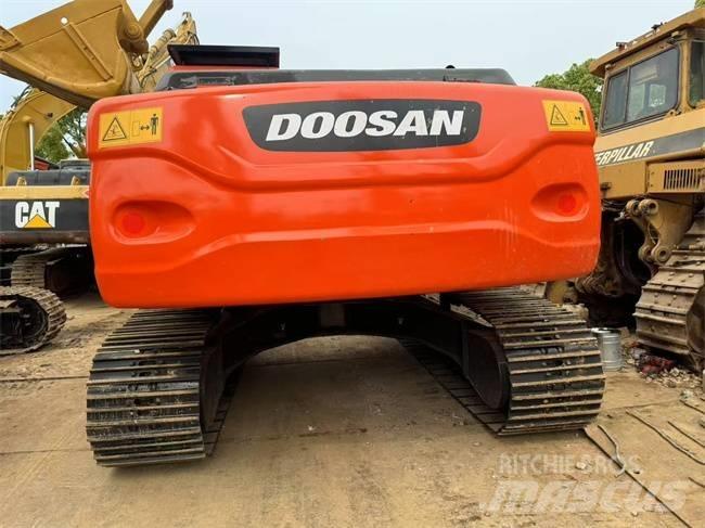 Doosan DX 225 LC حفارات زحافة