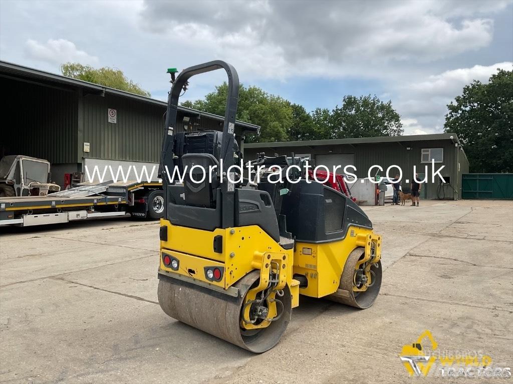 Bomag BW 120 مداحل مزدوجة