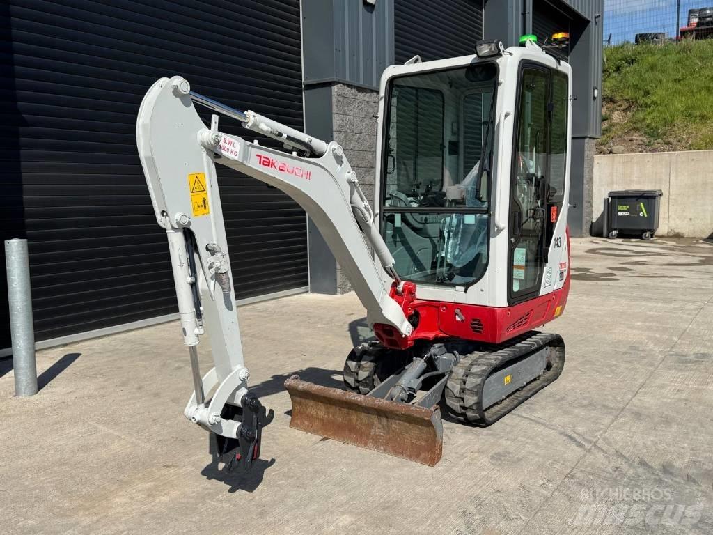 Takeuchi TB 216 حفارات صغيرة أقل من 7 طن (حفارات صغيرة)