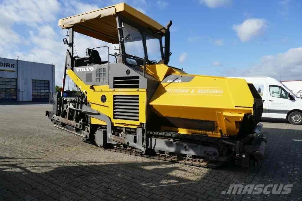 Volvo ABG 7820 معدات السفلتة