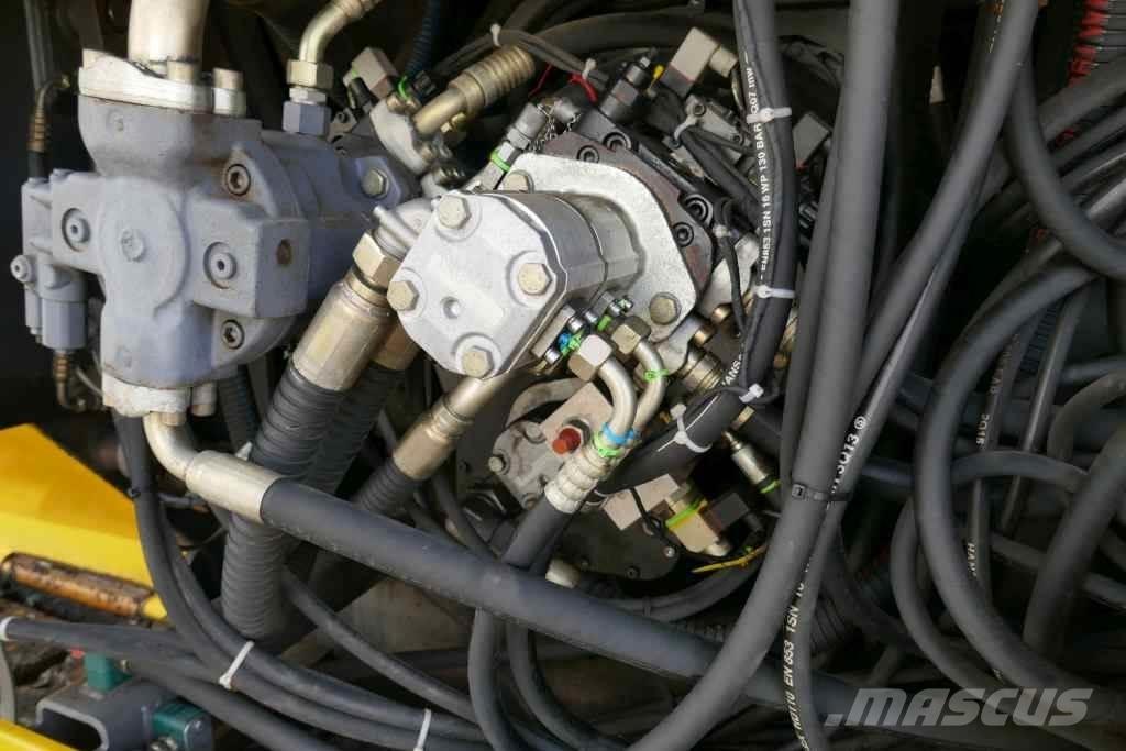 Volvo ABG 7820 معدات السفلتة