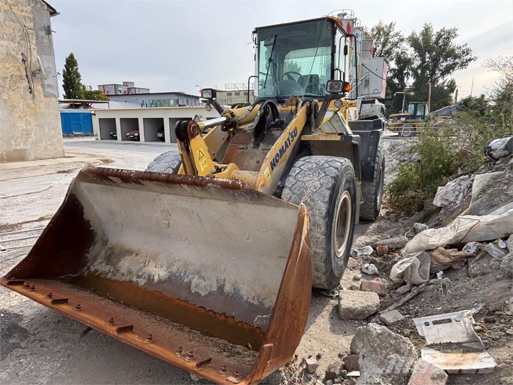 Komatsu WA 250-5H أخرى