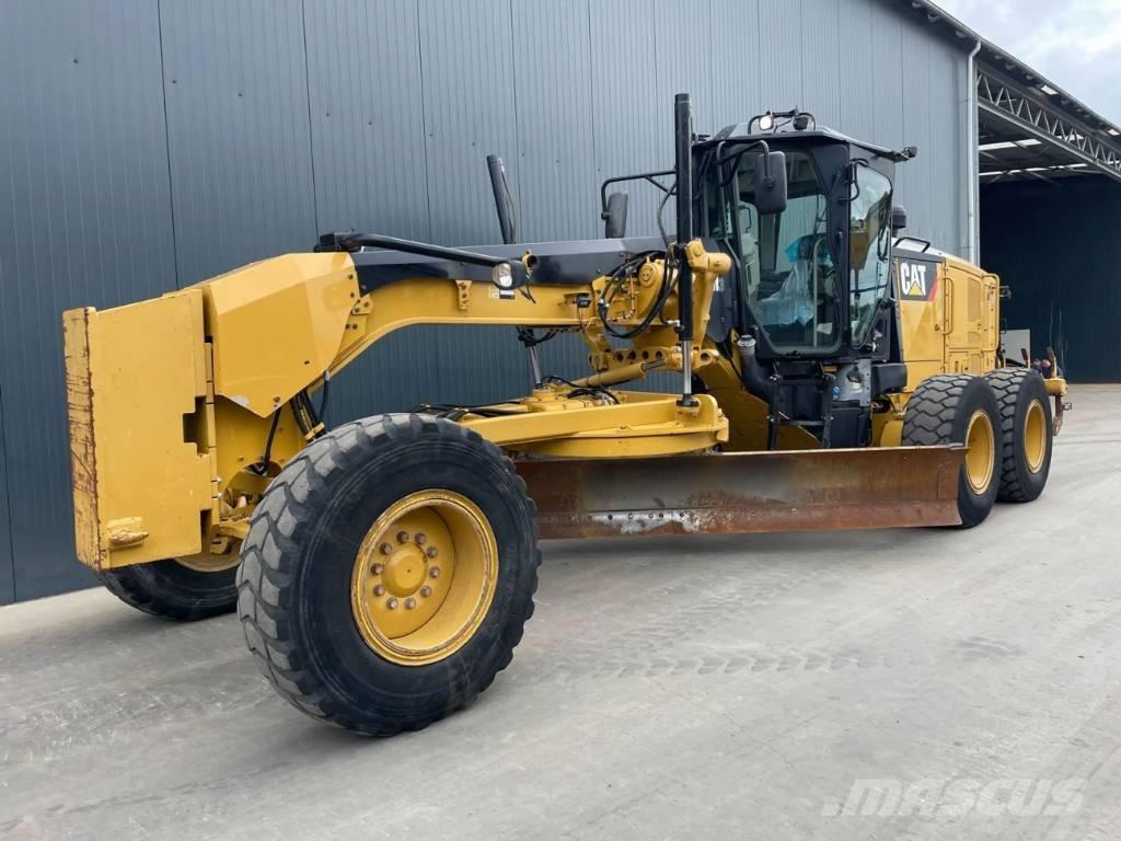 CAT 140M3 معدات تمهيد الطرق