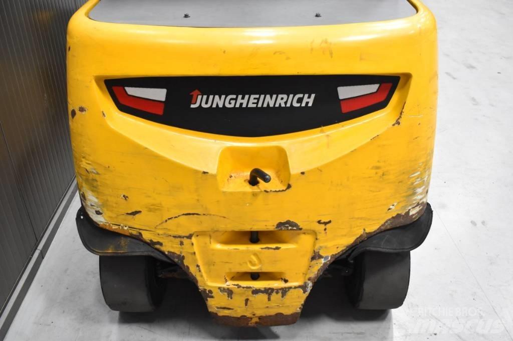 Jungheinrich EFG 540 شاحنات ذات رافعات شوكية تعمل بالكهرباء