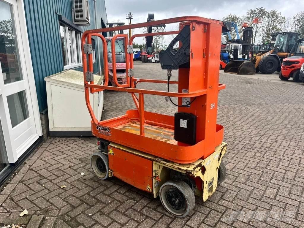 JLG 1230ES رافعات سلة تلسكوبية
