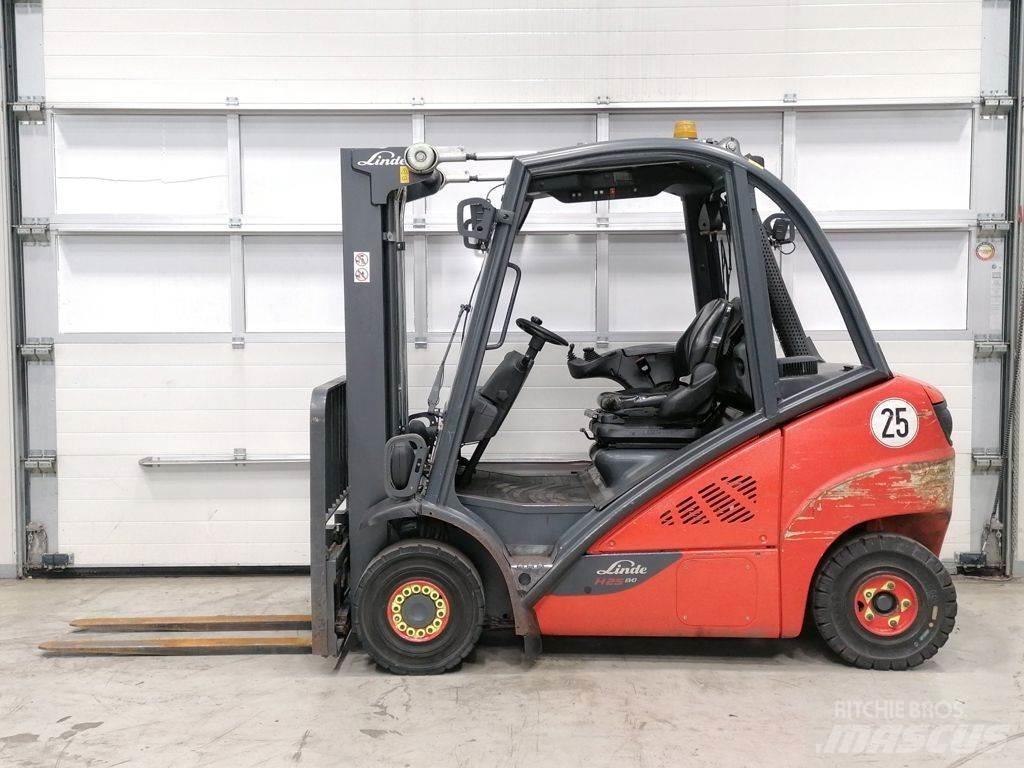 Linde H25D-02 شاحنات الديزل