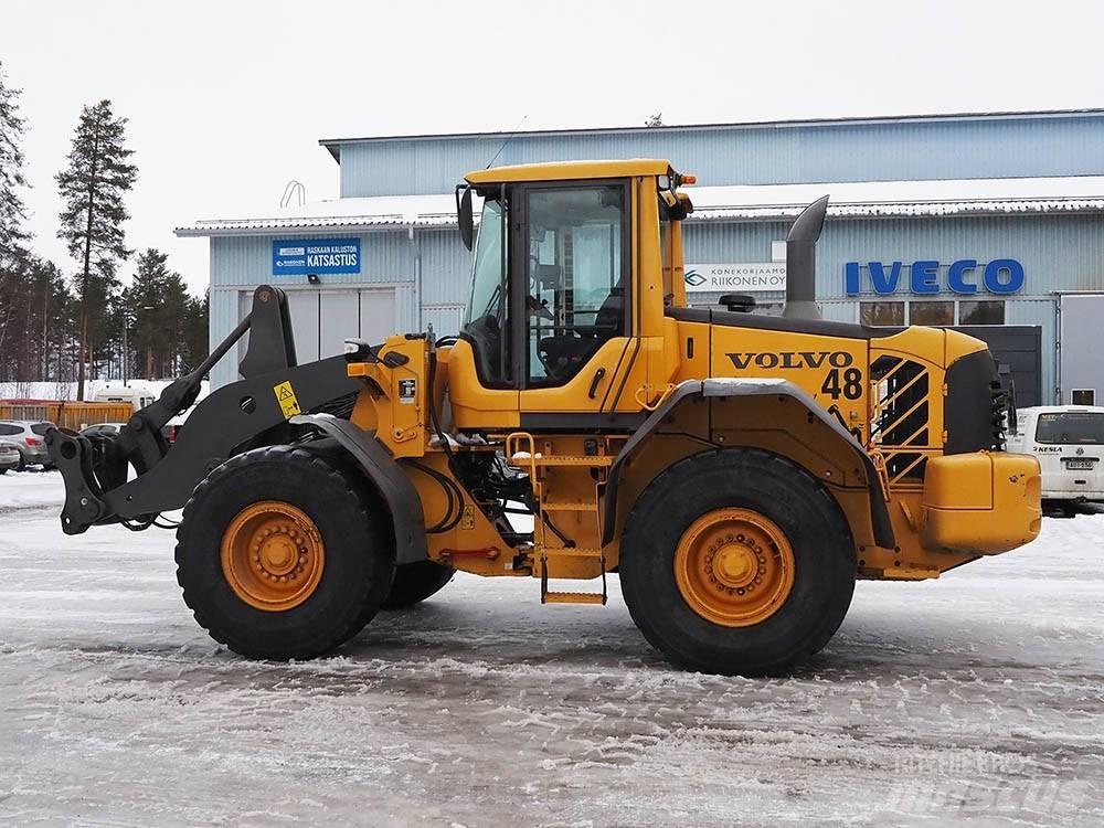 Volvo L 90 F لوادر بعجل