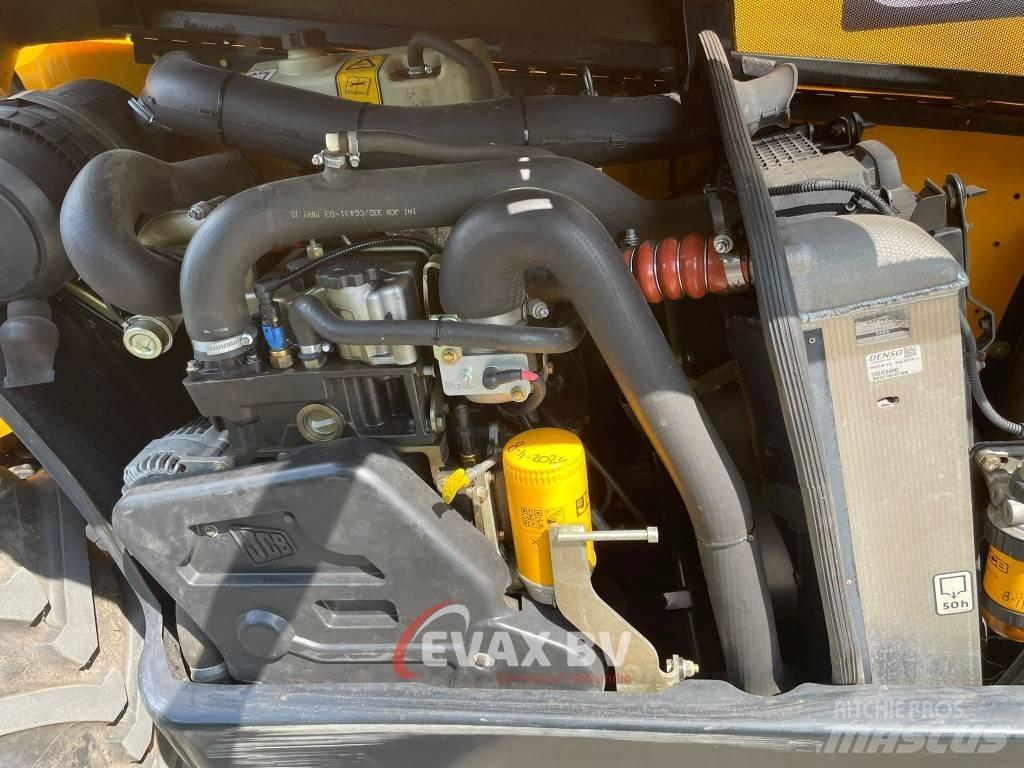JCB 541-70 معدات مناولة لأغراض الزراعة