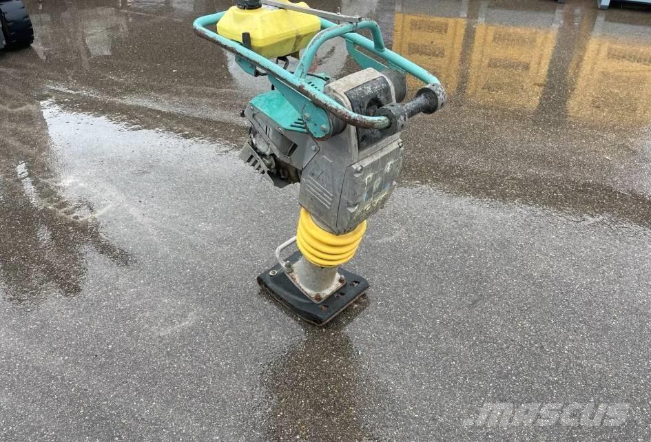Ammann AVP 68 دقاقات خوازيق هزازة