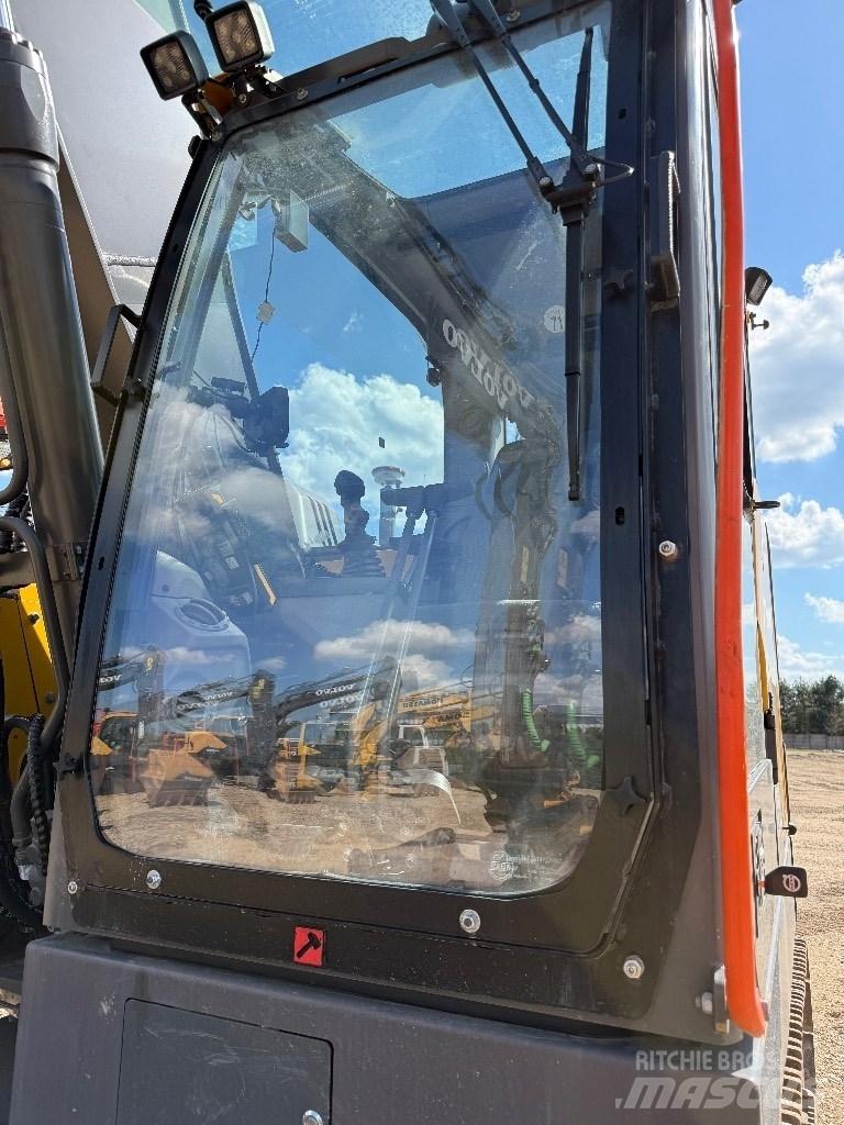 Volvo ECR 235 EL حفارات زحافة