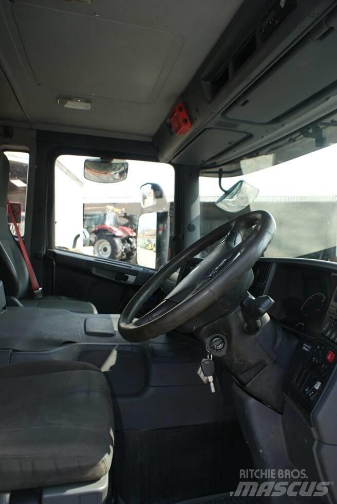 Scania P 360 CB شاحنات مسطحة / أوناش