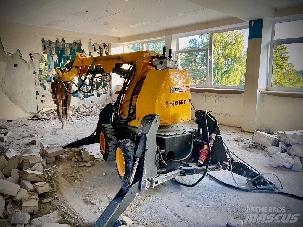 Brokk 250 حفارات هدم