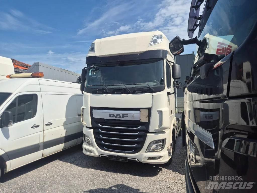 DAF XF 460 6x2 شاحنات قابلة للفك