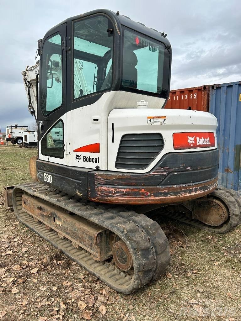 Bobcat E 80 حفارات زحافة