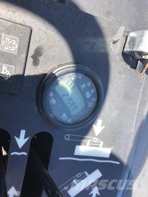 Jacobsen R311T ركوب الحشائش