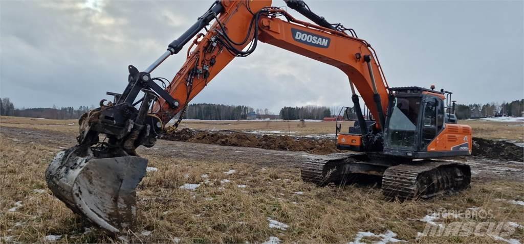Doosan DX300 LC-5 حفارات زحافة