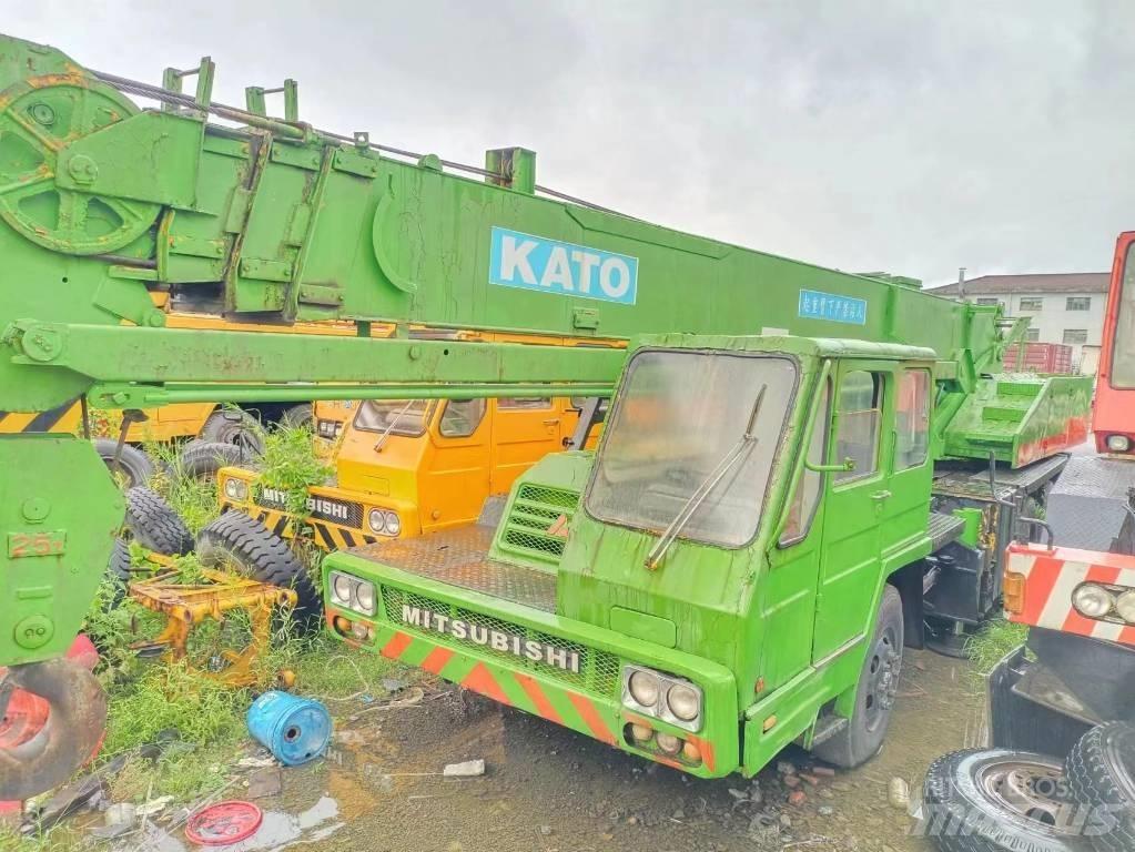 Kato NK 250 رافعات صالحة لكل أنواع الطرق