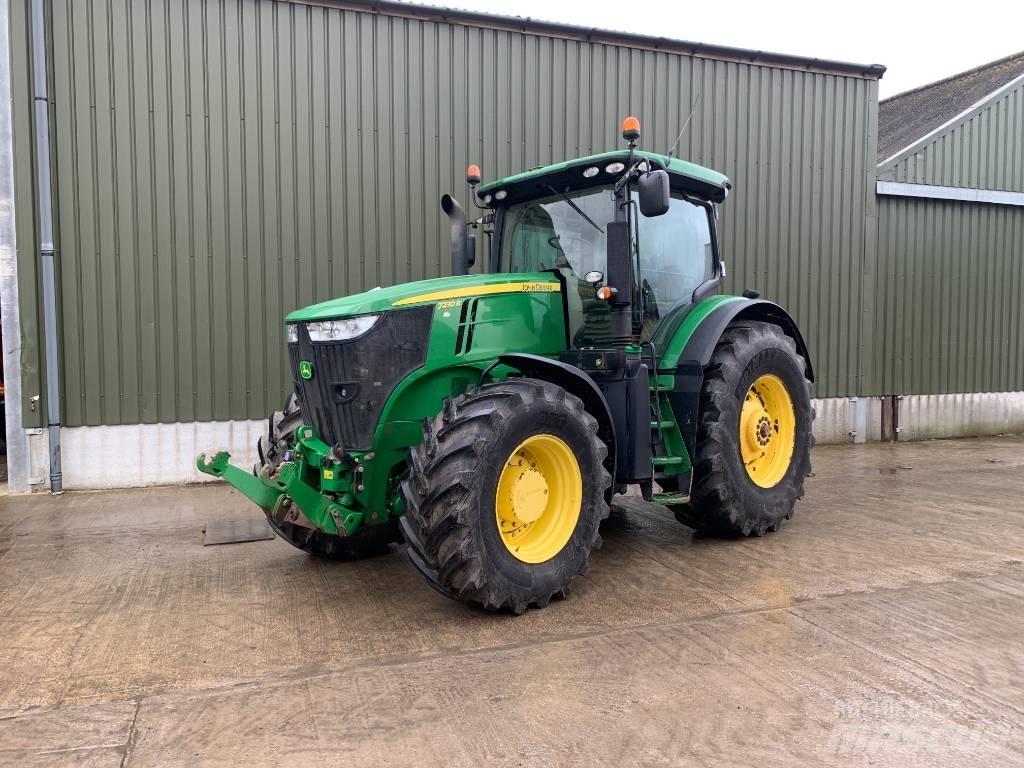 John Deere 7230 R الجرارات